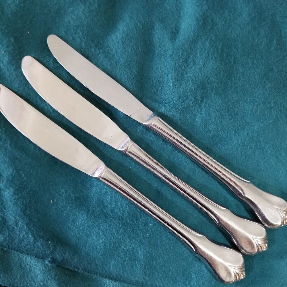 Set Of 3 Oneida Gatsby Knives Northland Stainless 8 3/4" VTG Korea Discontinued
